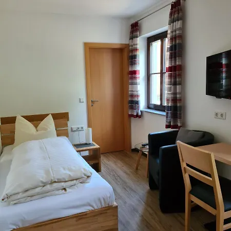 Hotel Schollmann 2*